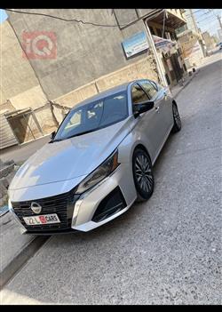 نيسان ألتيما